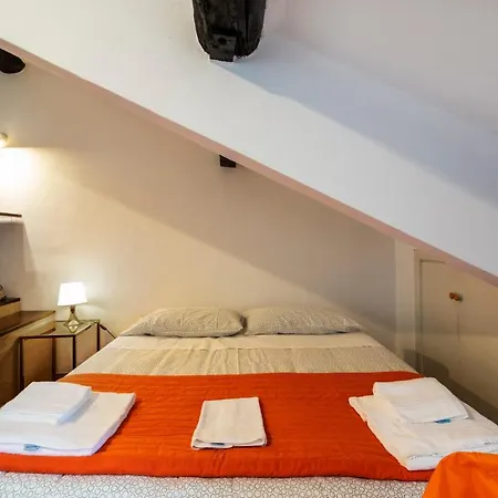 Porta Romana Studio By Flatscollection *