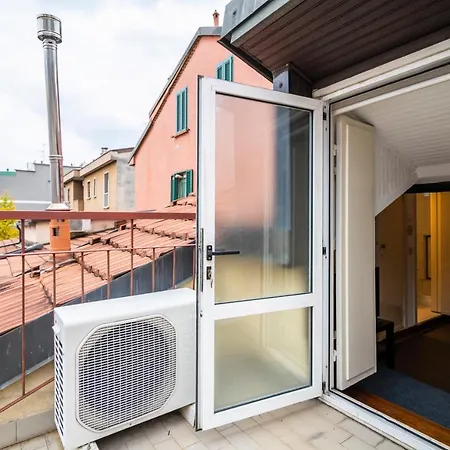 Apartment Porta Romana Studio By Flatscollection